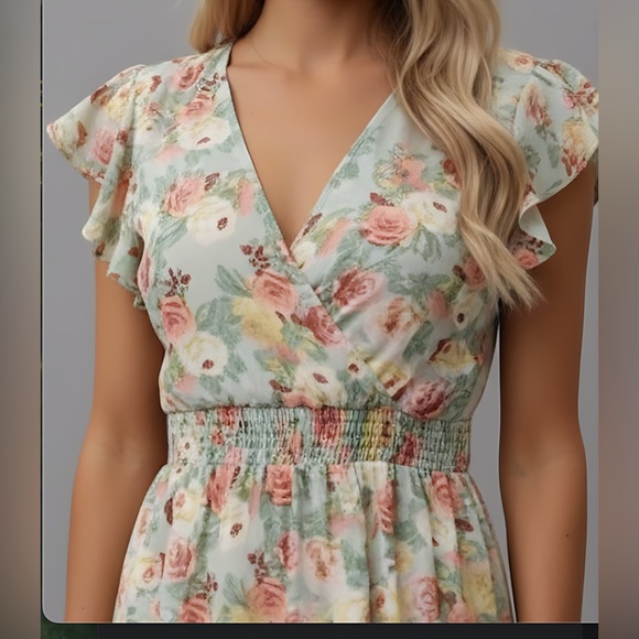 Floral Print Butterfly Sleeve Ruffle Hem Dress - Picture 2 of 7